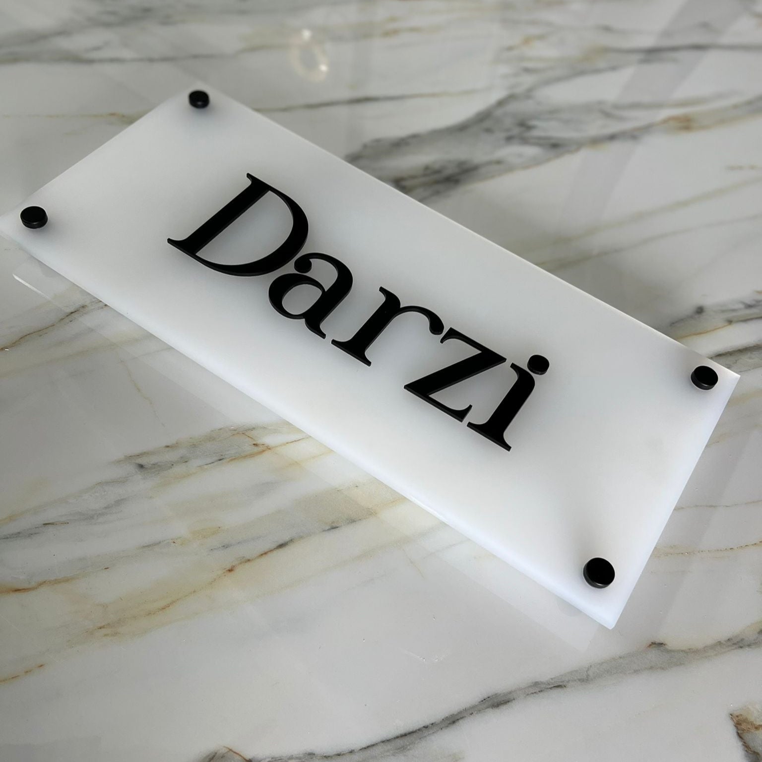 Darzi | בסיס אקרילי חלבי | שלט לבית