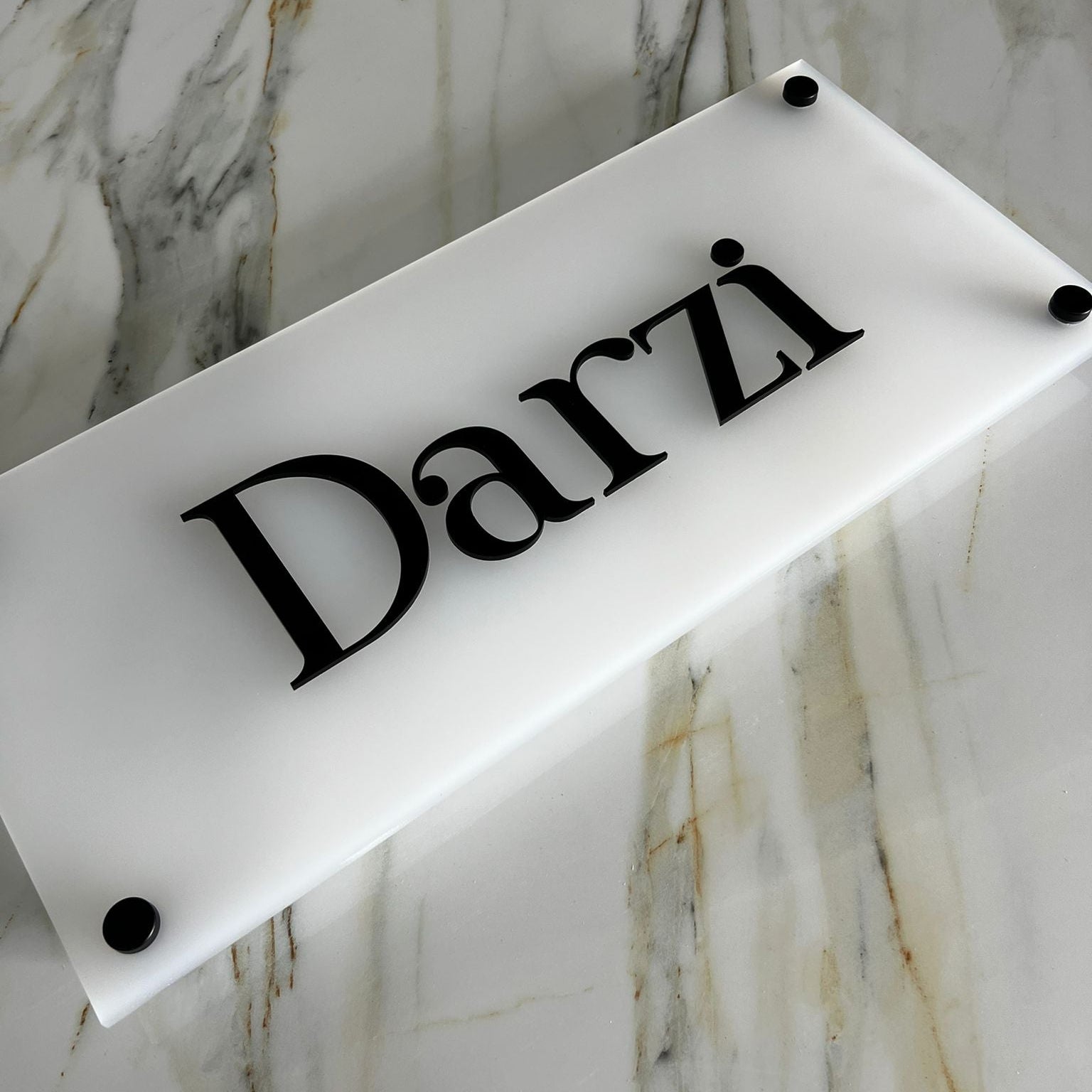 Darzi | בסיס אקרילי חלבי | שלט לבית